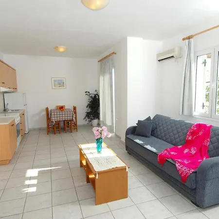 Διαμέρισμα Alexis And Αγία Ευφημία