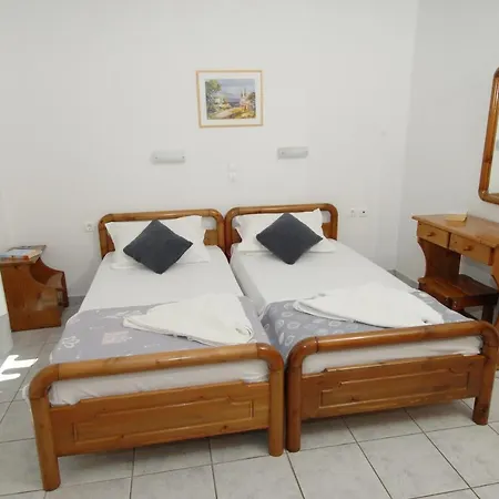 Апартаменты Alexis And Айя-Евфимия